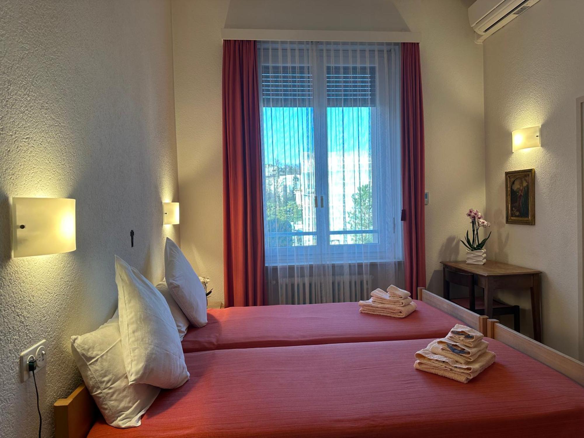 Hotel Casa Santa Birgitta Lugano Exterior foto